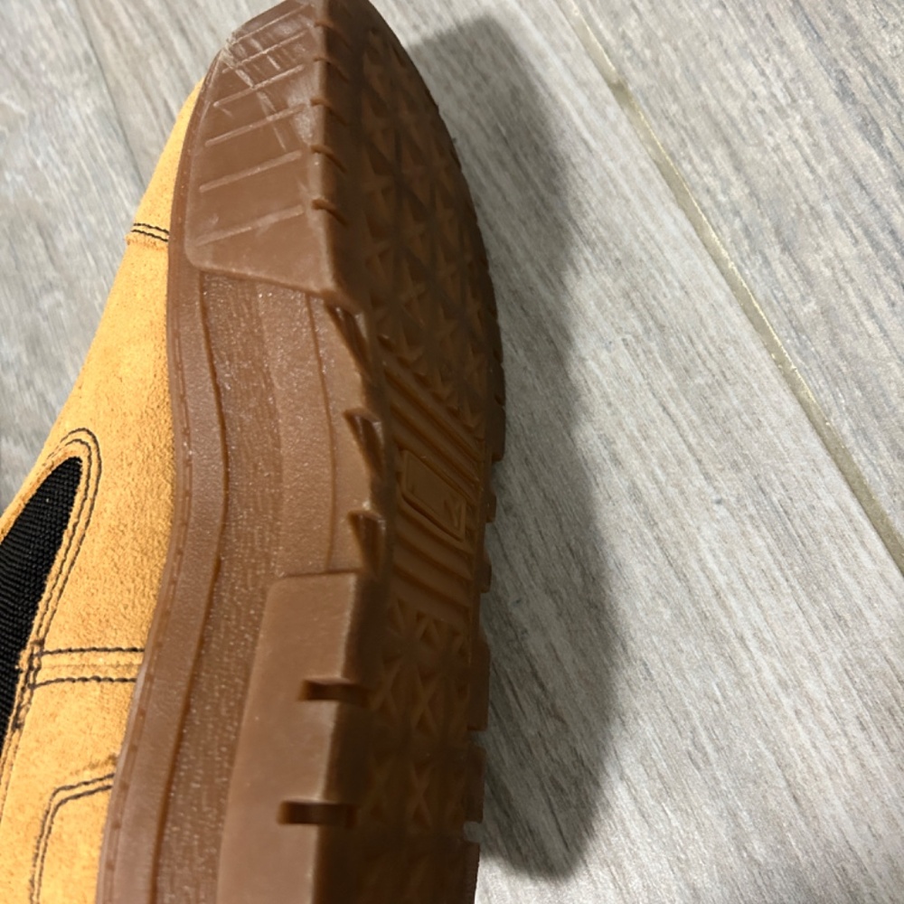 LIKE NEW! Women's Puma Mayze Tan Suede Platform Ankle Boot - 6 - Picture 13 of 14